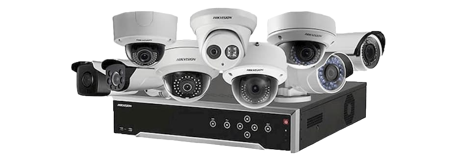 Cámaras de seguridad instaladas en el exterior de una casa para videovigilancia en tiempo real